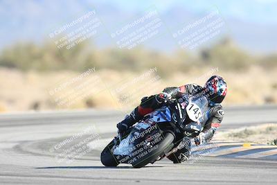 media/Dec-07-2025-CVMA (Sun) [[3e7d2de5dc]]/Race 10-Formula 40 Open/